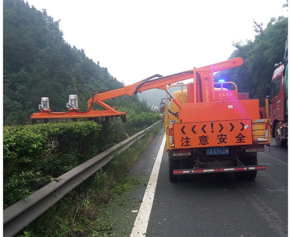 江苏高速公路绿篱修剪机